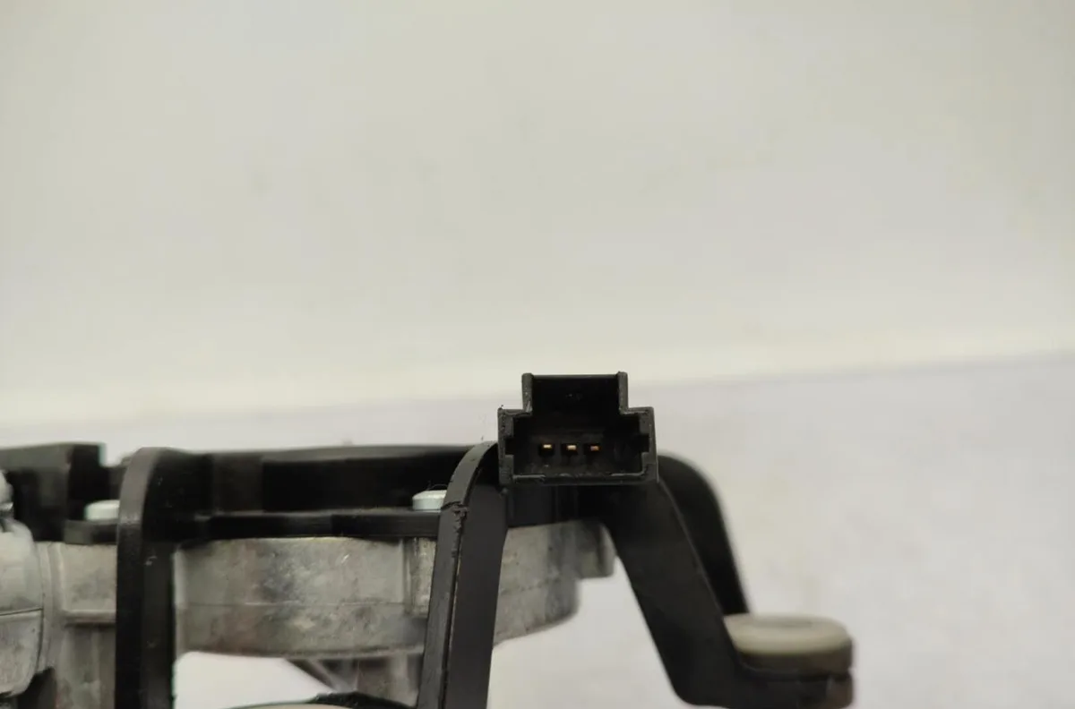 Moteur essuie-glace ar gauche RENAULT MEGANE 2 PHASE 2 occasion