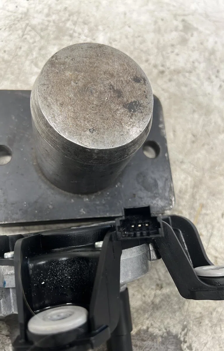 Moteur essuie-glace ar gauche RENAULT MEGANE 3 PHASE 1 BREAK occasion