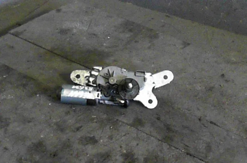 Moteur essuie-glace ar gauche Renault MEGANE I Break (KA0-1_) 1.4 e (ka0v) (1999-2003) occasion