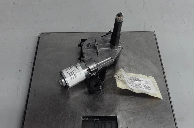 Moteur essuie-glace ar gauche Renault MEGANE III Grandtour (KZ0-1) 1.5 dci (2009) occasion