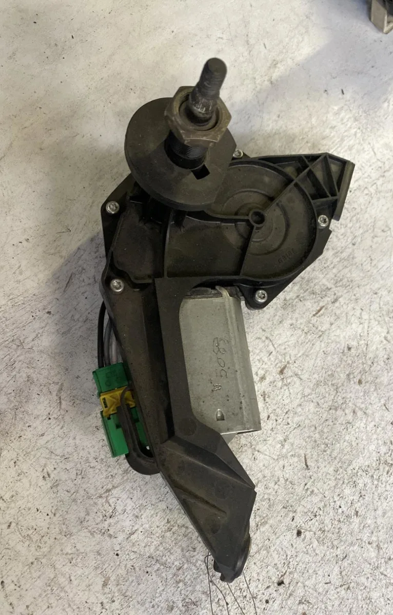 Moteur essuie-glace ar gauche Renault SCÉNIC I Monospace (JA0-1_, FA0_) 1.9 dci (ja05, ja1f) (1999-2003) 5 portes occasi