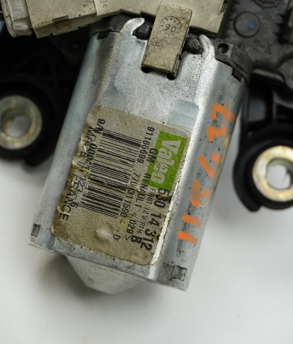 Moteur essuie-glace ar gauche Renault TRAFIC II Camionnette (FL) 2.5 dci 135 (fl0d) (2003-2006) occasion