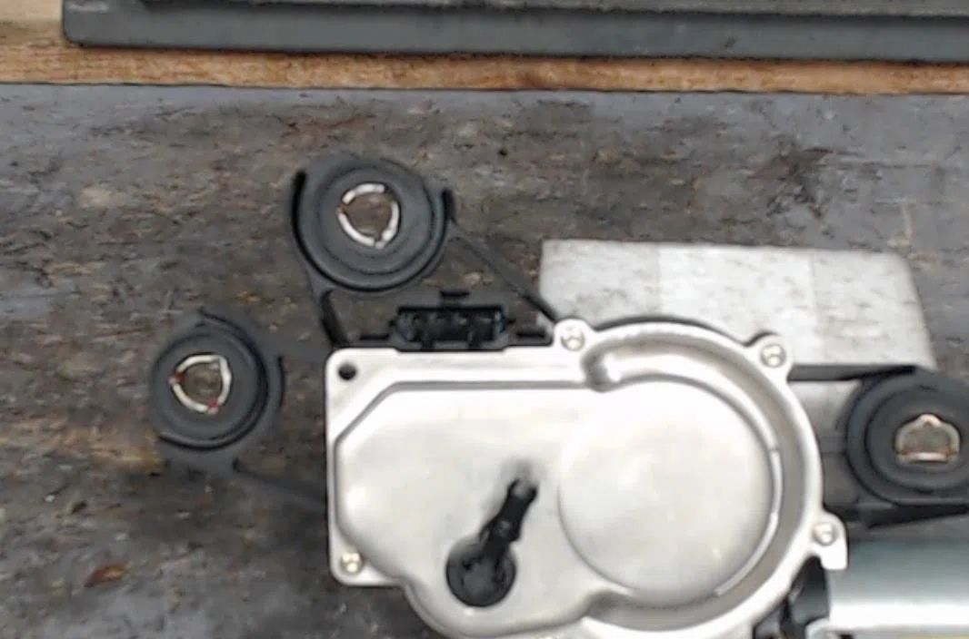 Moteur essuie-glace ar gauche Seat ALTEA (5P1) 2.0 tdi 16v (2004) occasion