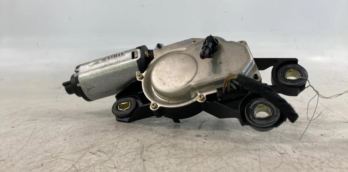 Moteur essuie-glace ar gauche Seat IBIZA III (6L1) 1.2 (2002-2006) occasion