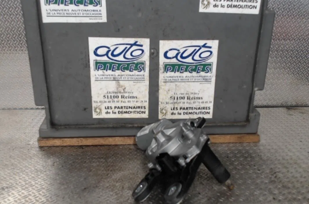 Moteur essuie-glace ar gauche Seat LEON SC (5F5) 1.6 tdi (2013-2018) occasion