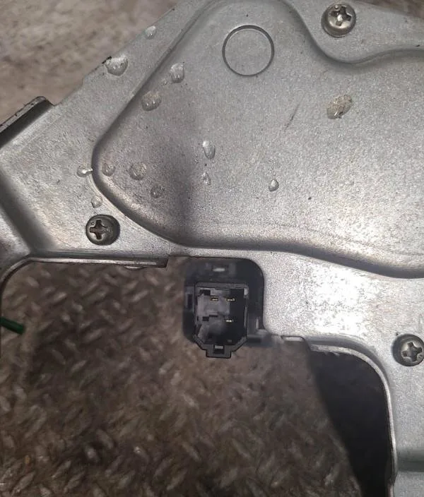 Moteur essuie-glace ar gauche SUZUKI SWIFT 3 occasion