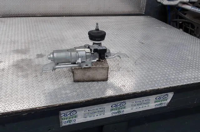 Moteur essuie-glace ar gauche Suzuki SWIFT IV (FZ, NZ) 1.2 (azh 412) (2010) occasion