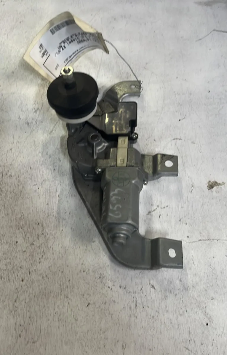Moteur essuie-glace ar gauche Suzuki SWIFT IV (FZ, NZ) 1.3 ddis (azg 413d) (2010) 3 portes occasion