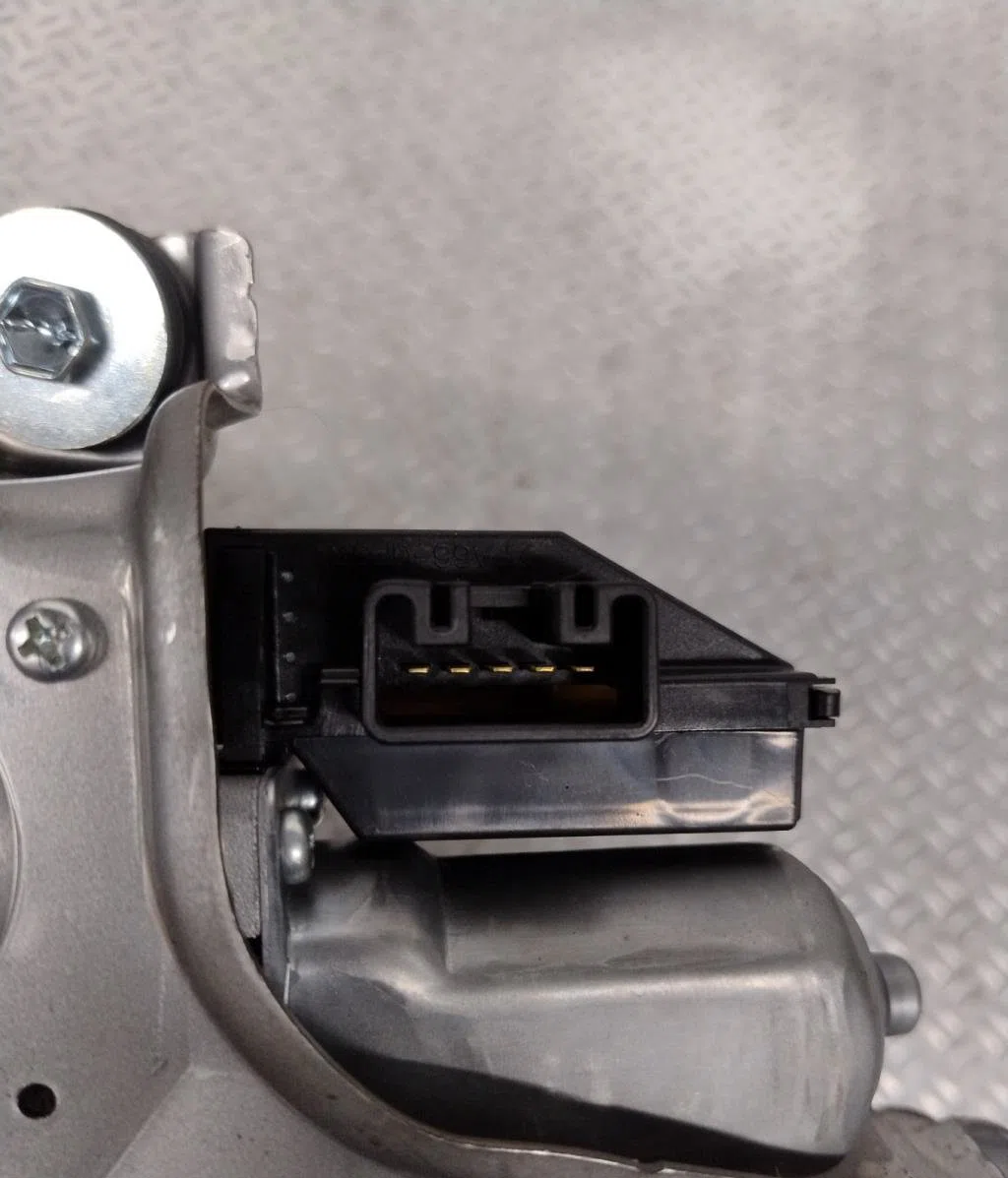 Moteur essuie-glace ar gauche TOYOTA AURIS 2  AURIS 2 PHASE 2 BREAK occasion