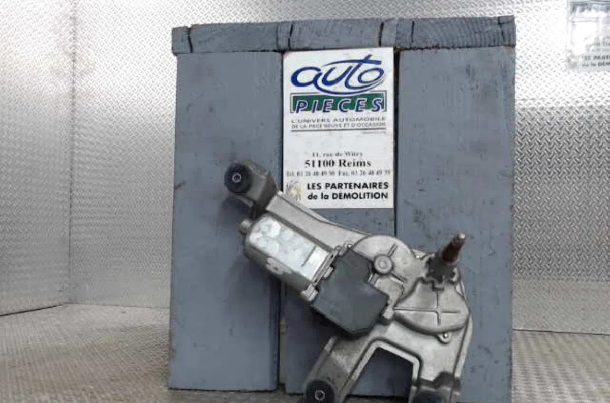 Moteur essuie-glace ar gauche TOYOTA COROLLA VERSO 2  COROLLA VERSO 2 PHASE 1 occasion