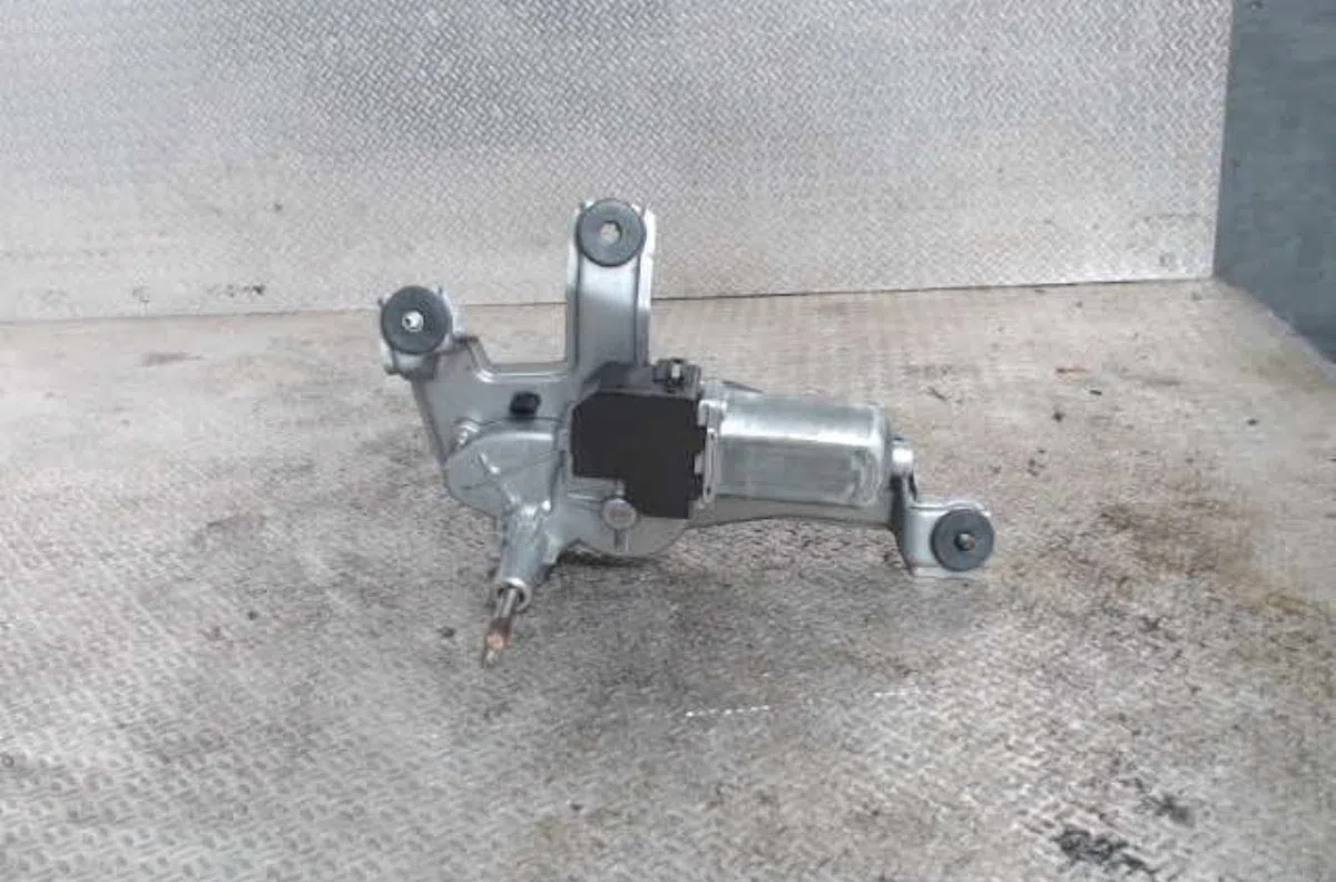 Moteur essuie-glace ar gauche TOYOTA COROLLA VERSO 2  COROLLA VERSO 2 PHASE 2 occasion
