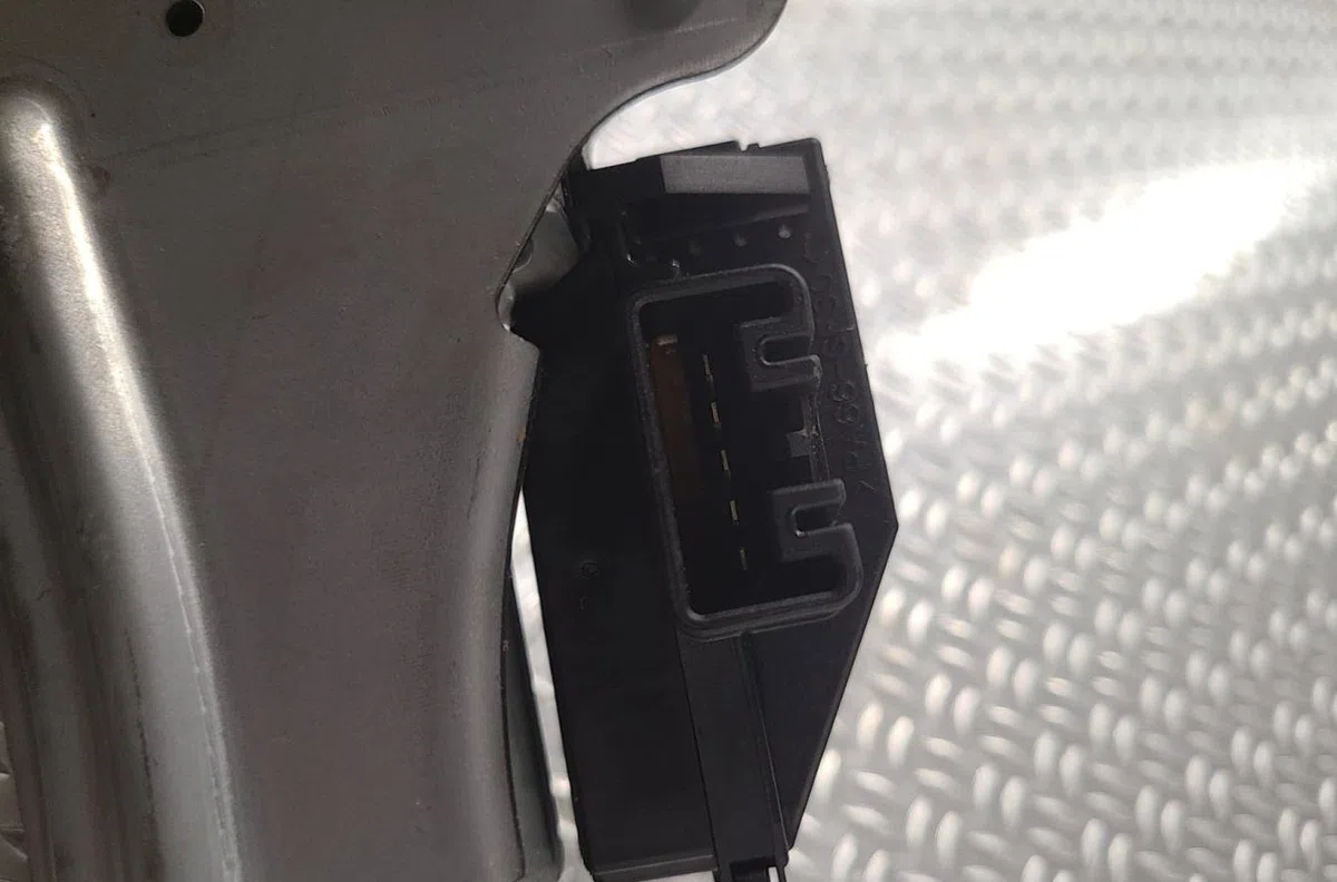 Moteur essuie-glace ar gauche TOYOTA PRIUS 3  0 occasion