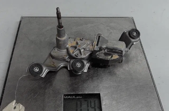 Moteur essuie-glace ar gauche Toyota VERSO (_R2_) 1.6 d4-d (war20_) (2013-2018) occasion