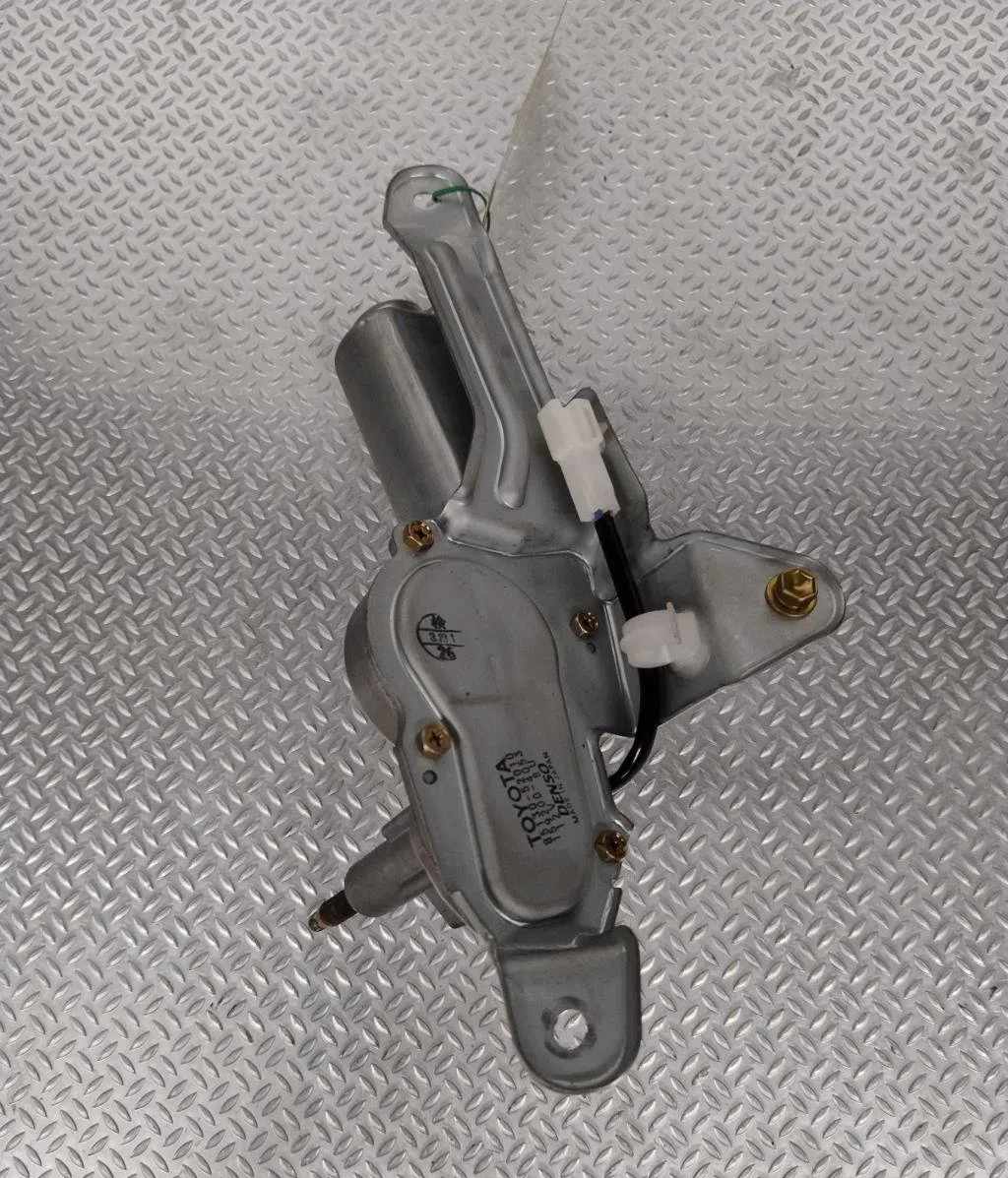 Moteur essuie-glace ar gauche Toyota YARIS (_P1_) 1.3 (ncp10_, scp12_) (1999-2005) occasion