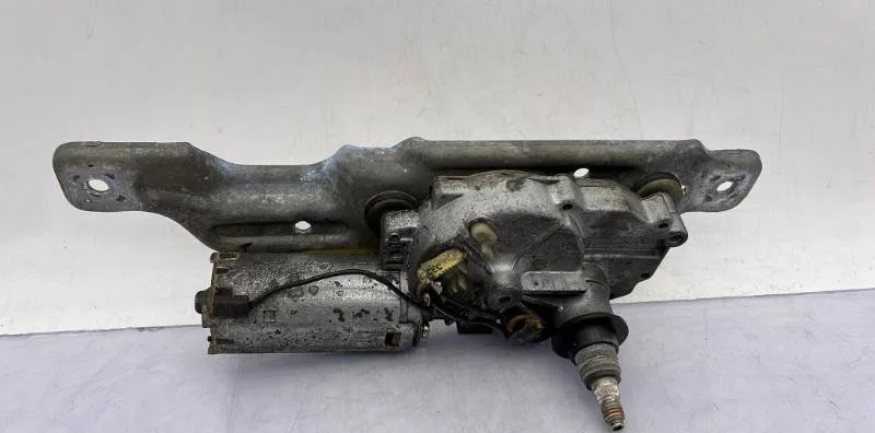 Moteur essuie-glace ar gauche VOLKSWAGEN GOLF 3 BREAK occasion