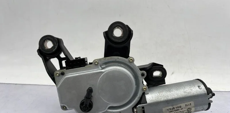 Moteur essuie-glace ar gauche VOLKSWAGEN POLO 4 PHASE 1 occasion
