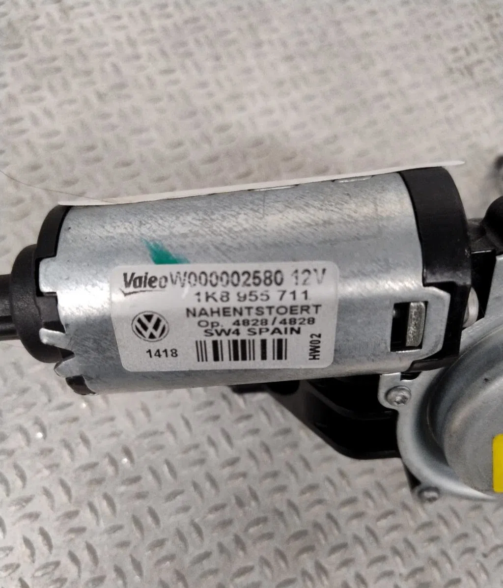 Moteur essuie-glace ar gauche VOLKSWAGEN SCIROCCO 3  0 occasion