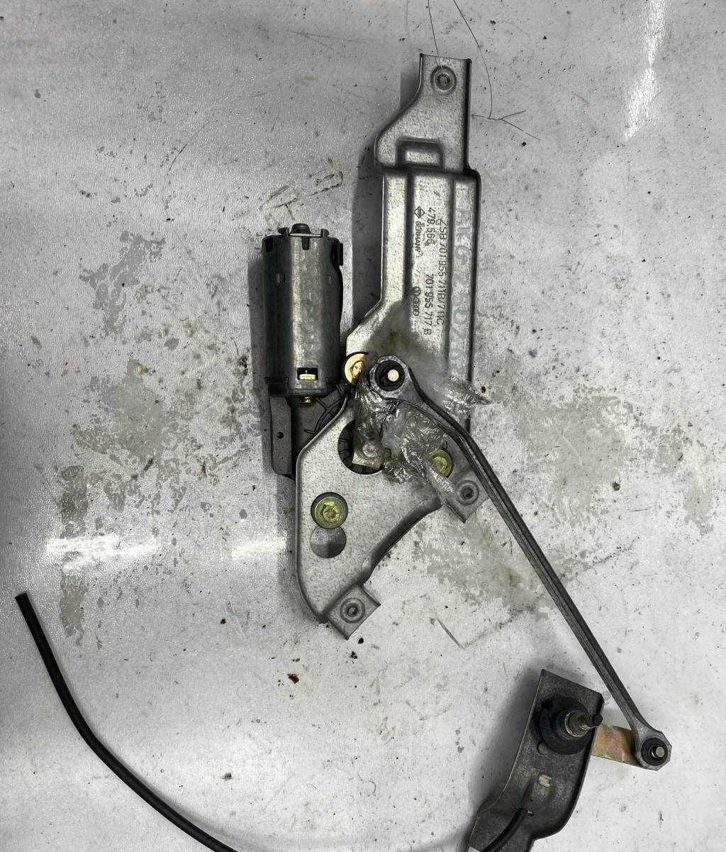 Moteur essuie-glace ar gauche VOLKSWAGEN TRANSPORTER 4 PHASE 1 occasion