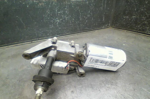 Moteur essuie-glace arrière Alfa romeo 146 (930_) 1.9 td (930.b4a) (1994-1999) occasion