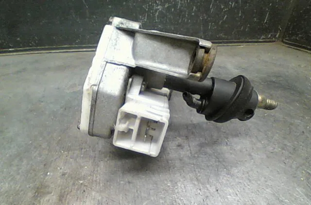 Moteur essuie-glace arrière Alfa romeo 146 (930_) 1.9 td (930.b4a) (1994-1999) occasion