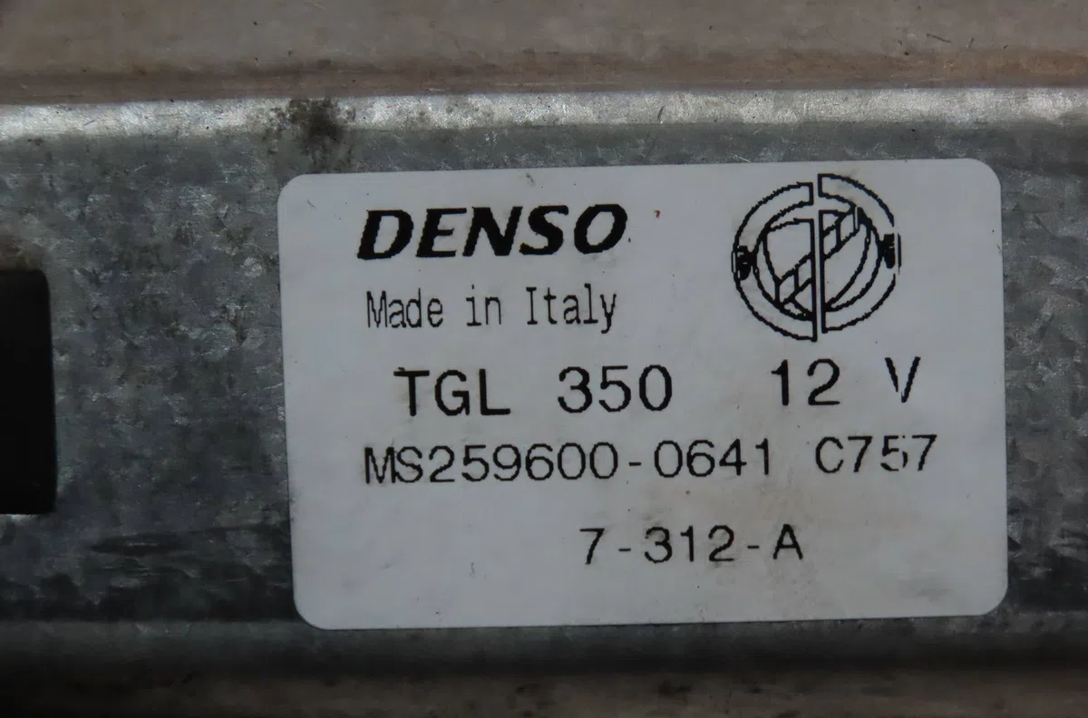 Moteur essuie-glace arrière Alfa romeo 147 (937_) 1.9 jtdm 16v (937.axn1b, 937.bxn1b) (2004-2010) occasion