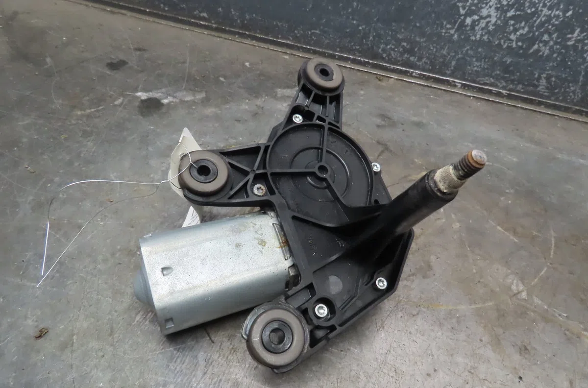 Moteur essuie-glace arrière Alfa romeo MITO (955_) 1.6 jtdm (955axc1b) (2008-2015) occasion