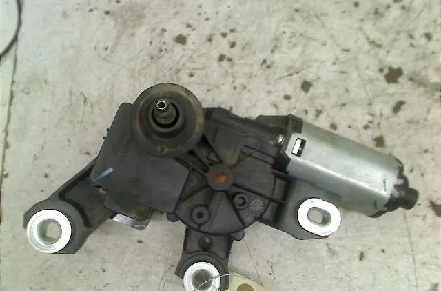 Moteur essuie-glace arrière AUDI A1-S1 1.4 TDI 90 SPORTBACK BUSINESS LINE occasion