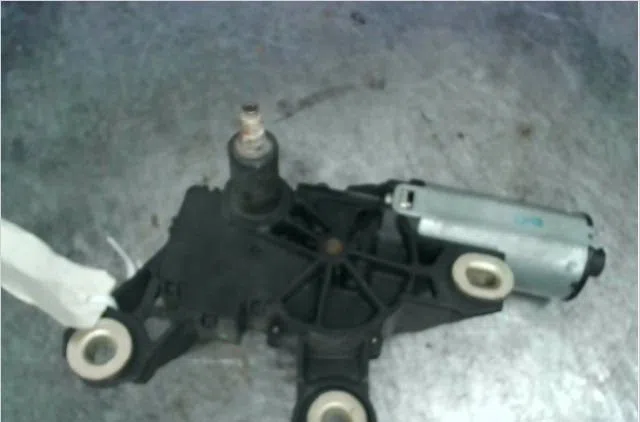 Moteur essuie-glace arrière AUDI A3 1998 occasion