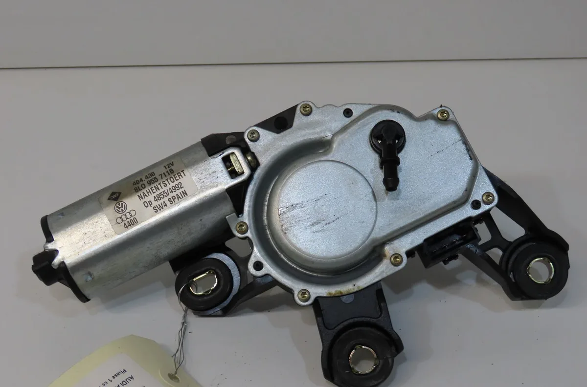 Moteur essuie-glace arrière Audi A3 (8L1) 1.6 (1996-2003) occasion