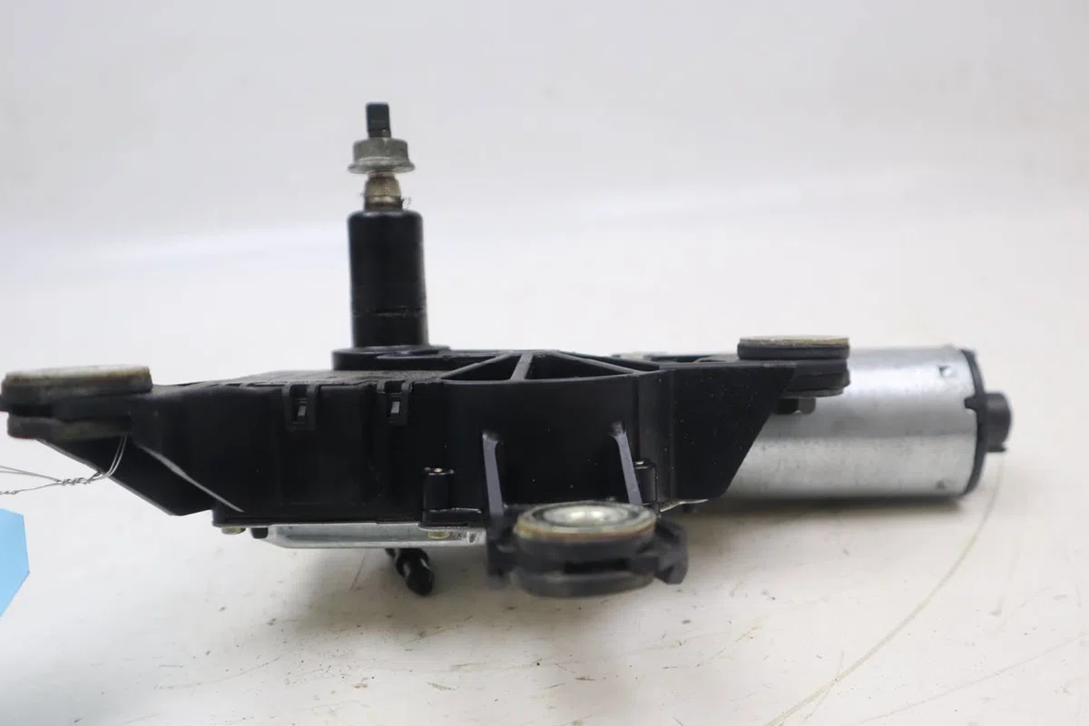 Moteur essuie-glace arrière Audi A3 (8L1) 1.9 tdi (1996-2001) occasion