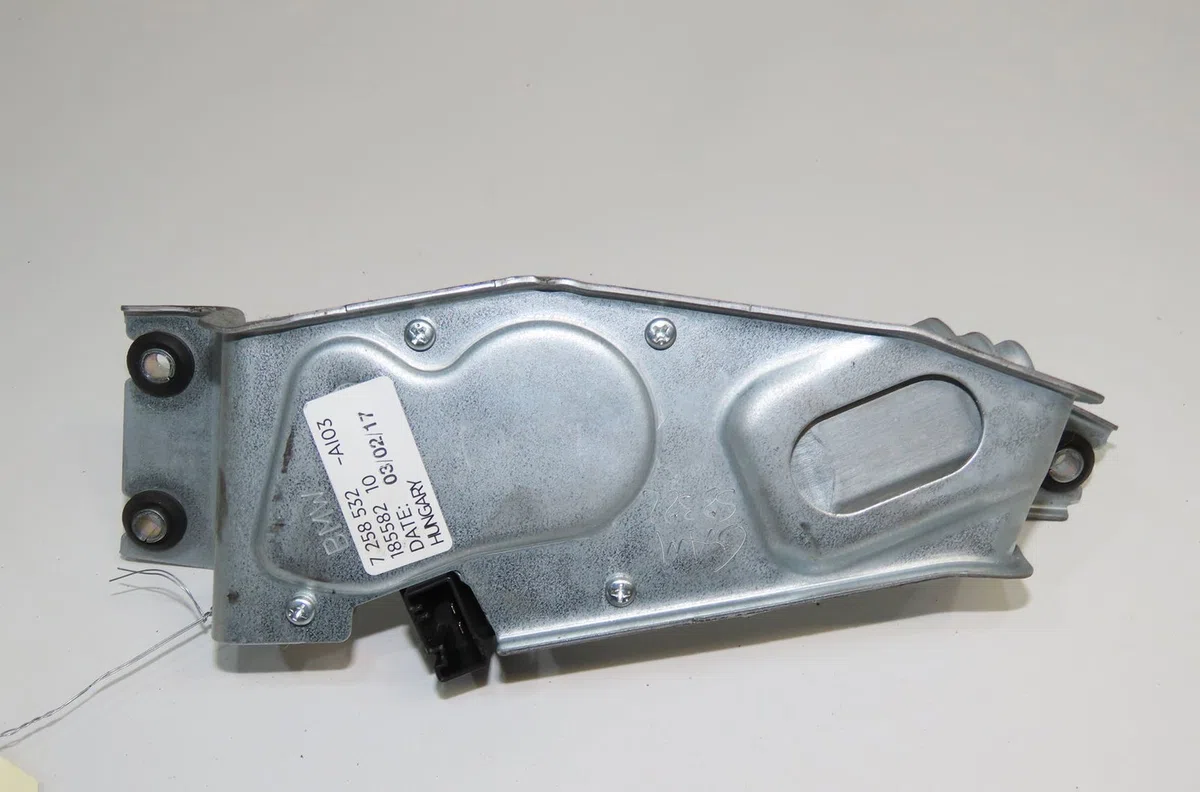 Moteur essuie-glace arrière Bmw 1 (F20) 114 d (2012-2015) occasion