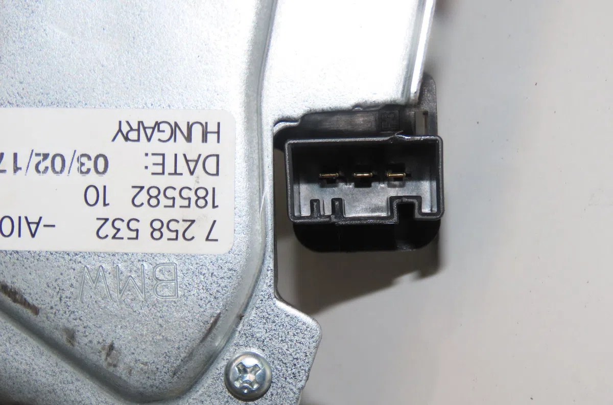 Moteur essuie-glace arrière Bmw 1 (F20) 114 d (2012-2015) occasion
