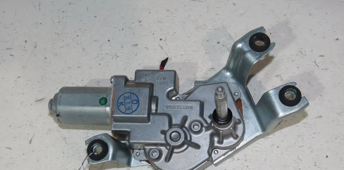 Moteur essuie-glace arrière Bmw 1 (F40) 118 i (2019) 5 portes occasion