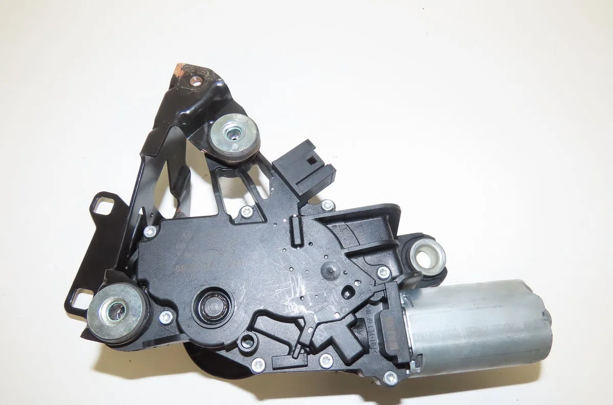 Moteur essuie-glace arrière Bmw 3 Touring (E91) 318 d (2005-2007) occasion