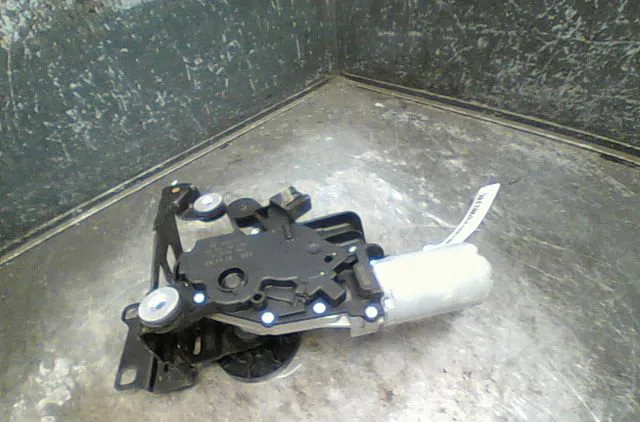 Moteur essuie-glace arrière Bmw 5 Touring (E61) 530 d (2004-2005) occasion