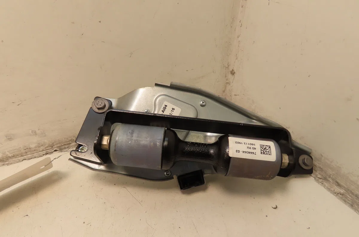 Moteur essuie-glace arrière Bmw X1 (F48) Sdrive 18 d (2015) occasion