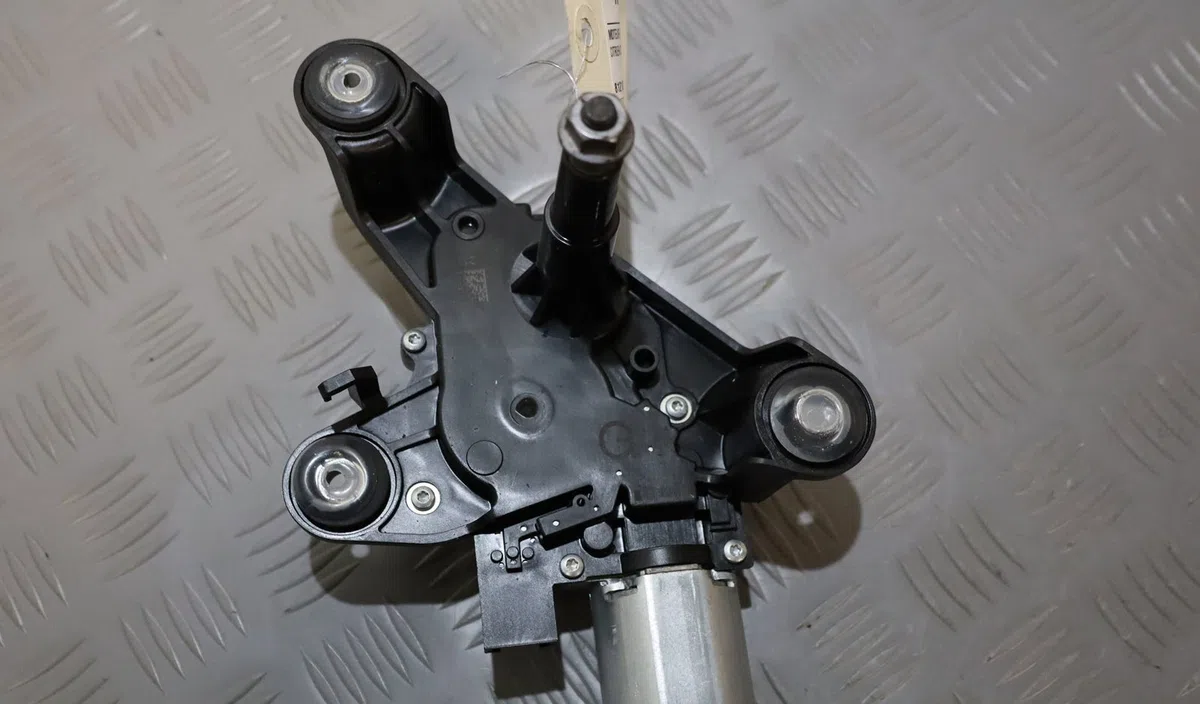 Moteur essuie-glace arrière Citroen C3 III (SX) 1.2 puretech 82 (2018) 5 portes occasion