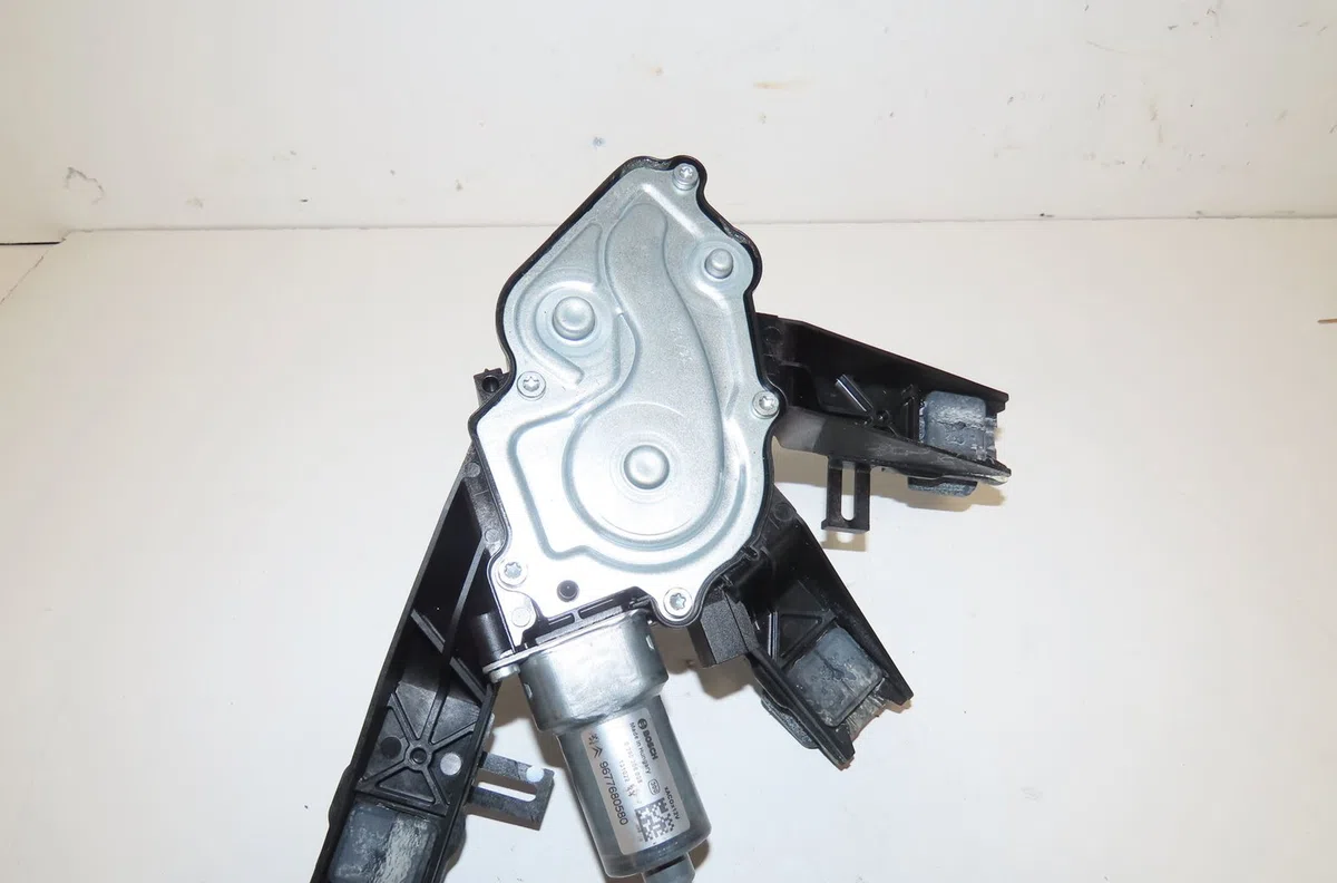Moteur essuie-glace arrière Citroen C4 GRAND PICASSO II (DA_, DE_) 2.0 bluehdi 150 (2013) occasion