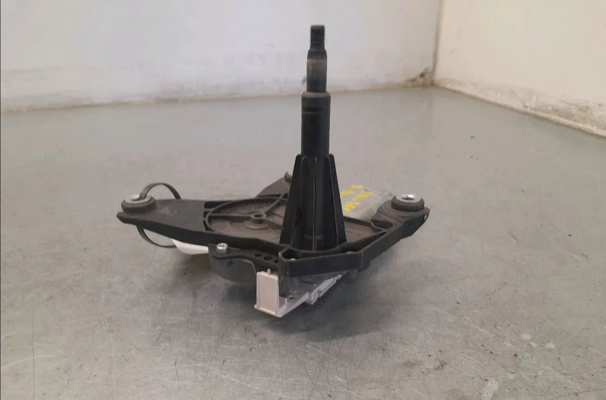 Moteur essuie-glace arrière Dacia DUSTER (HS_) 1.6 sce 115 (2015-2018) occasion
