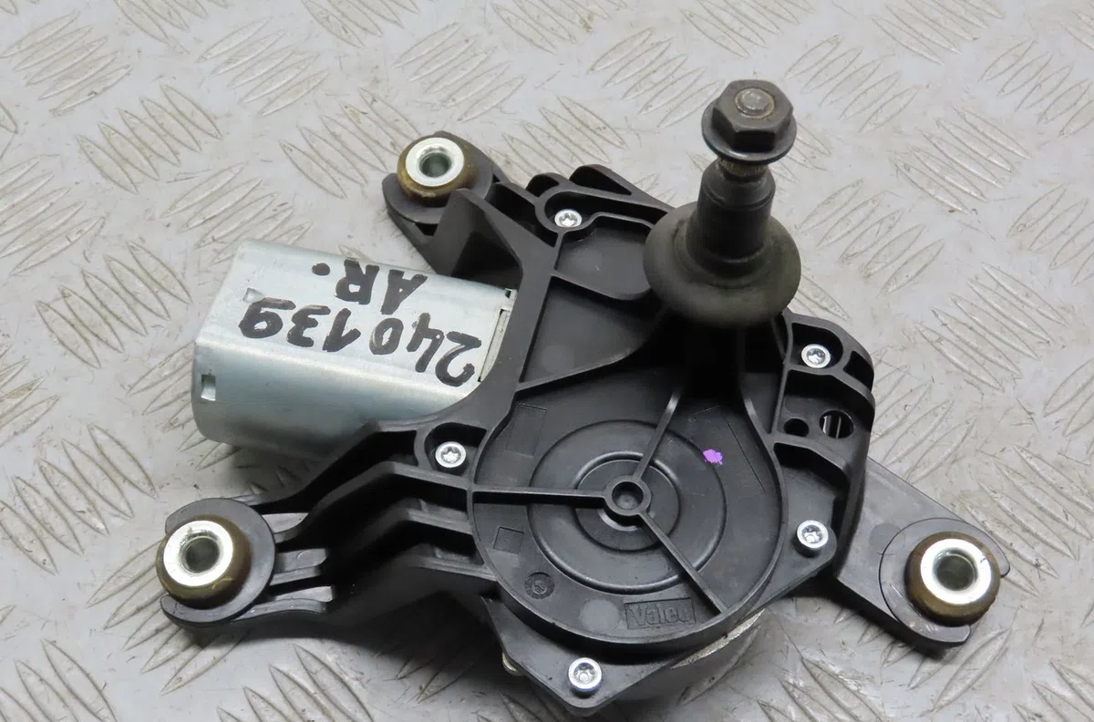 Moteur essuie-glace arrière Dacia LOGAN MCV (KS_) 1.5 dci (ks0w) (2007-2012) 5 portes occasion