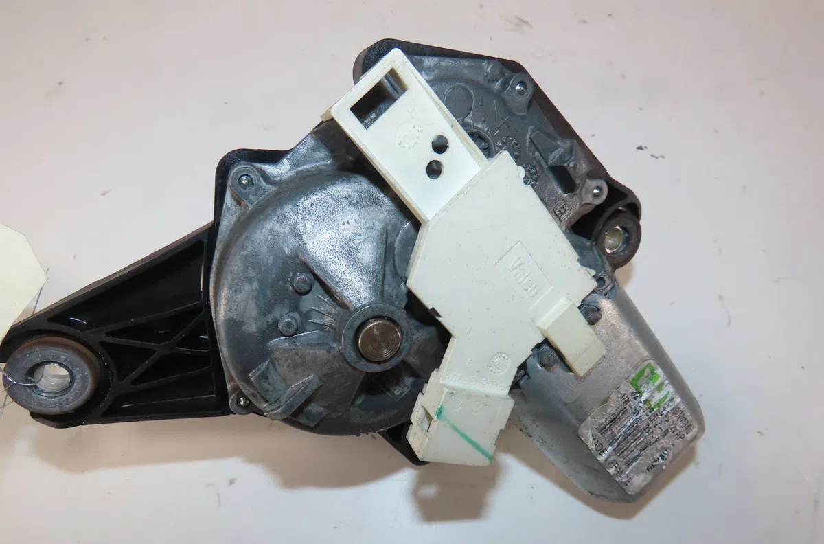 Moteur essuie-glace arrière Dacia SANDERO 1.5 dci (2010) occasion
