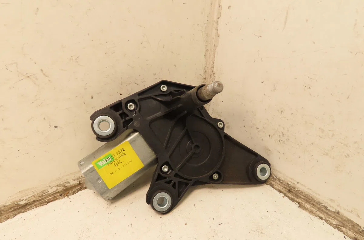 Moteur essuie-glace arrière Dodge NITRO 2.8 crd 4wd (2007-2012) occasion