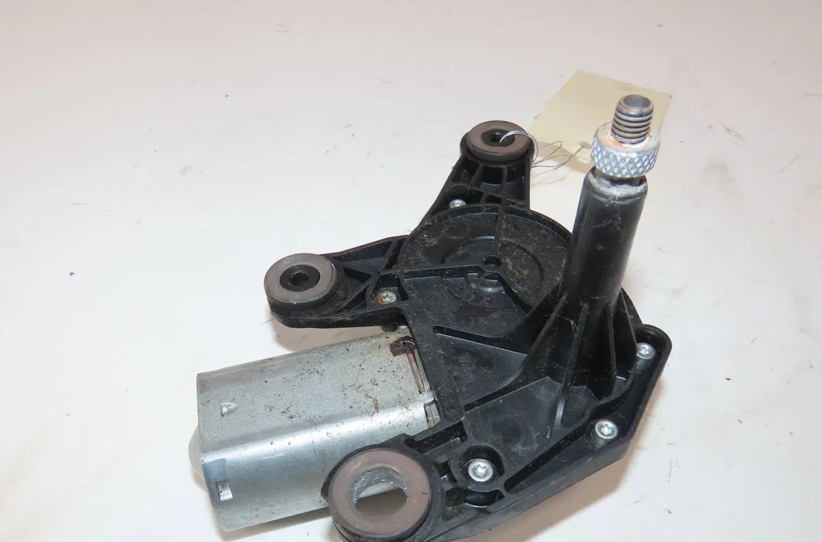 Moteur essuie-glace arrière Fiat GRANDE PUNTO (199_) 1.4 (199axb11, 199axb1a, 199bxb1a, 199axl1a) (2005-2015) occasion