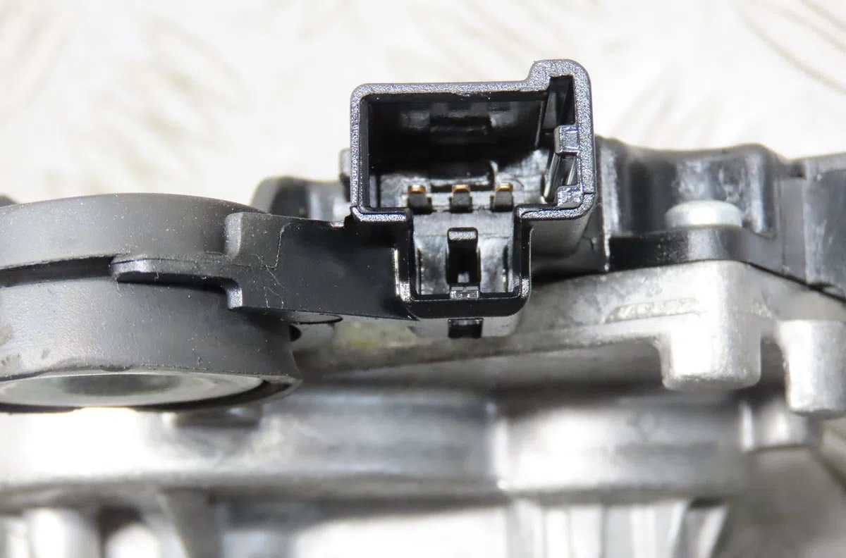 Moteur essuie-glace arrière Ford C-MAX (DM2) 1.6 tdci (2007-2010) 5 portes occasion