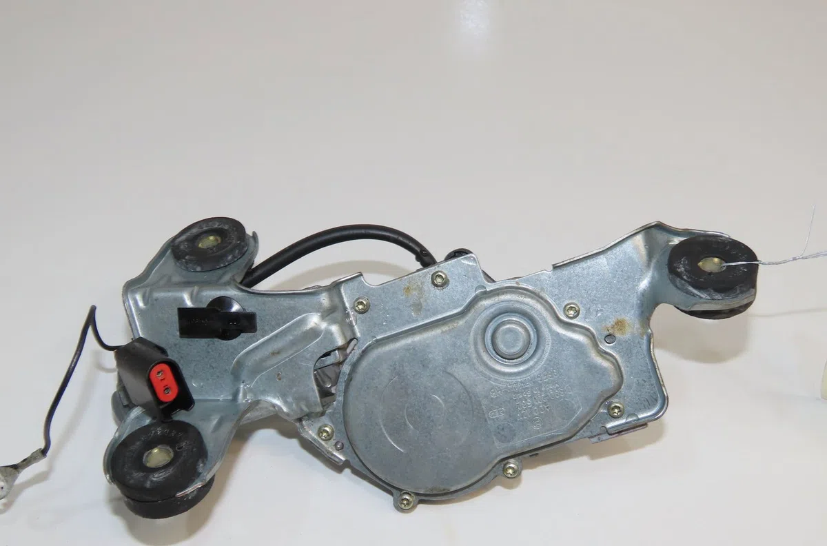 Moteur essuie-glace arrière Ford FIESTA IV (JA_, JB_) 1.3 i (1995-2002) occasion