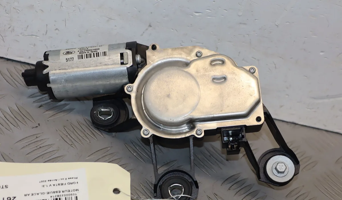 Moteur essuie-glace arrière Ford FIESTA V (JH_, JD_) 1.3 (2001-2008) 3 portes occasion