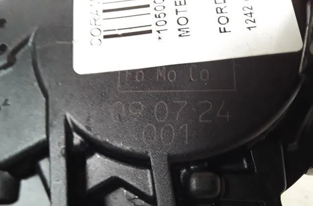 Moteur essuie-glace arrière Ford FIESTA VI (CB1, CCN) 1.25 (2008-2017) occasion