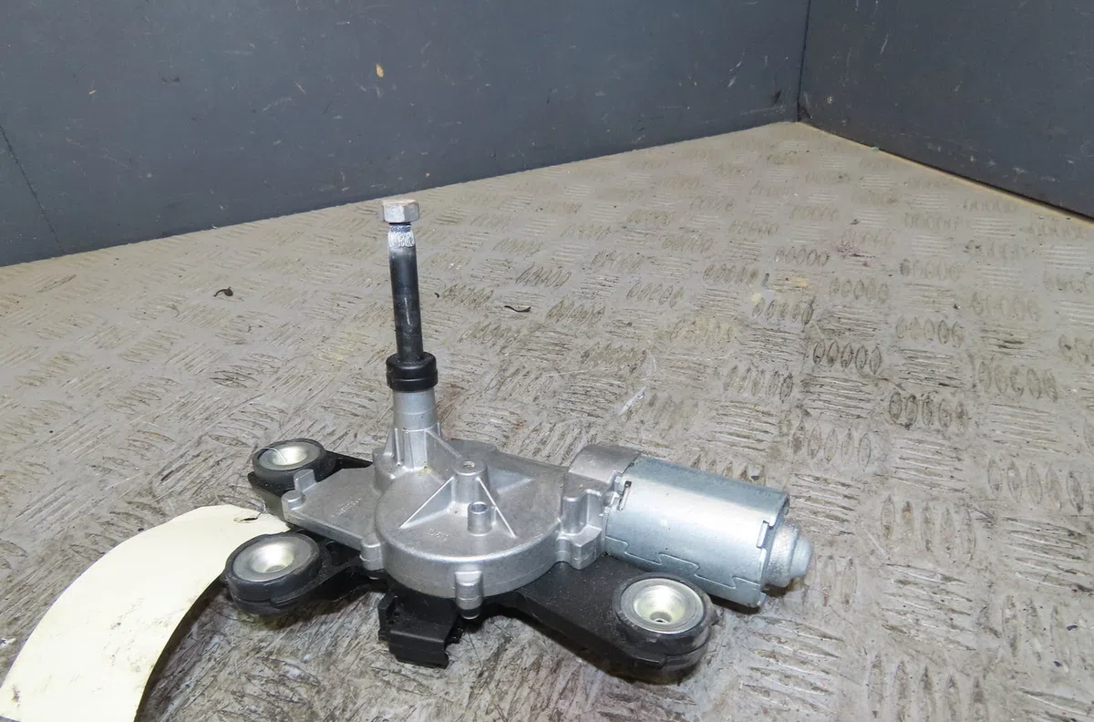 Moteur essuie-glace arrière Ford FIESTA VI (CB1, CCN) 1.4 tdci (2010-2012) 3 portes occasion