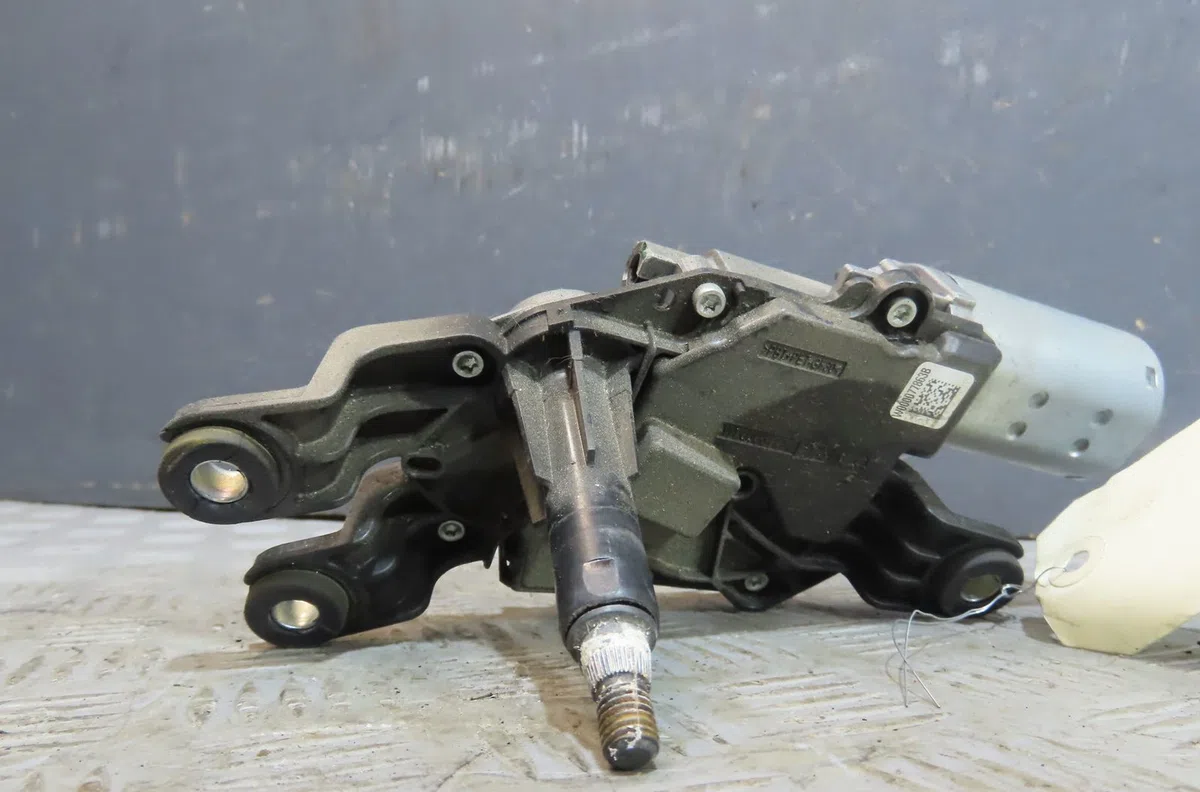 Moteur essuie-glace arrière Ford FIESTA VII (HJ, HF) 1.5 tdci active (2018) occasion