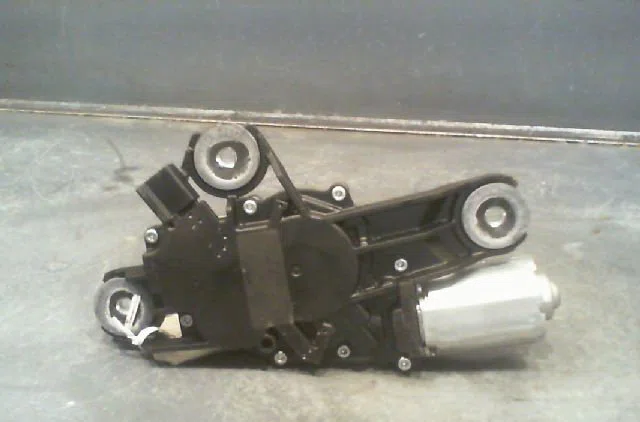 Moteur essuie-glace arrière FORD FOCUS 2004 occasion